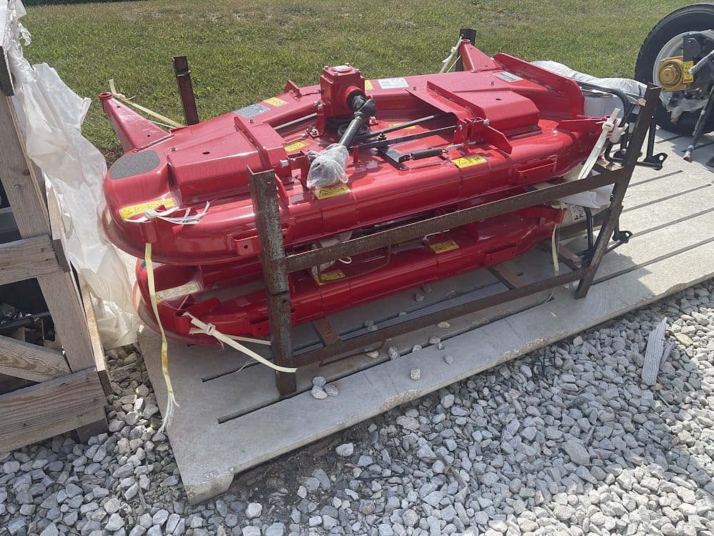 2022 Massey Ferguson 2326 Equipment Image0