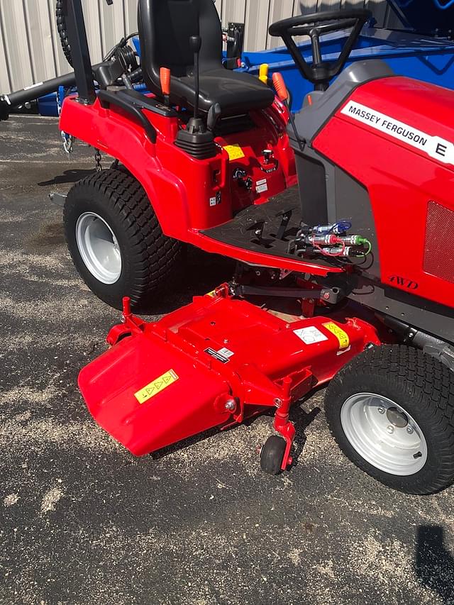 Image of Massey Ferguson 2326 equipment image 1