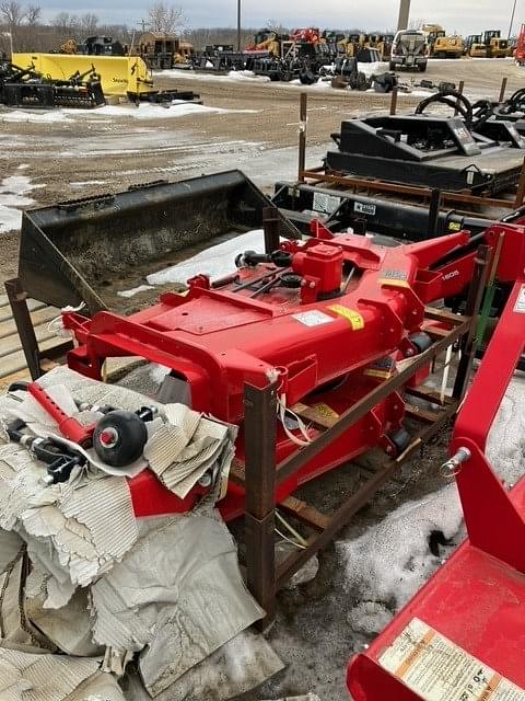 Image of Massey Ferguson 2326 equipment image 2