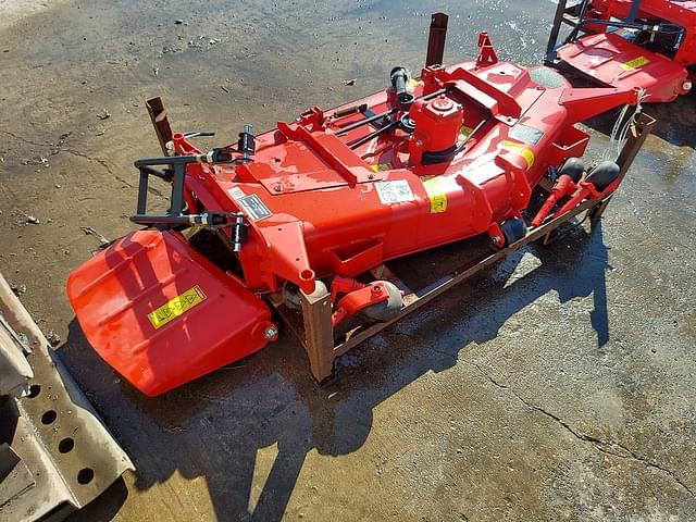 Image of Massey Ferguson 2326 equipment image 2