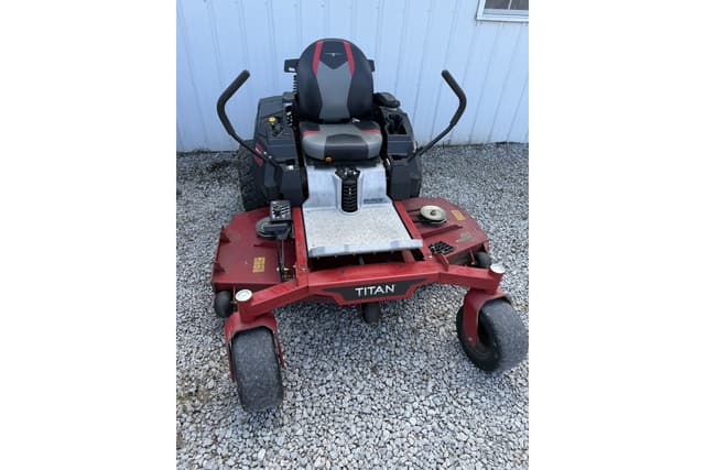 Image of Toro Titan equipment image 4