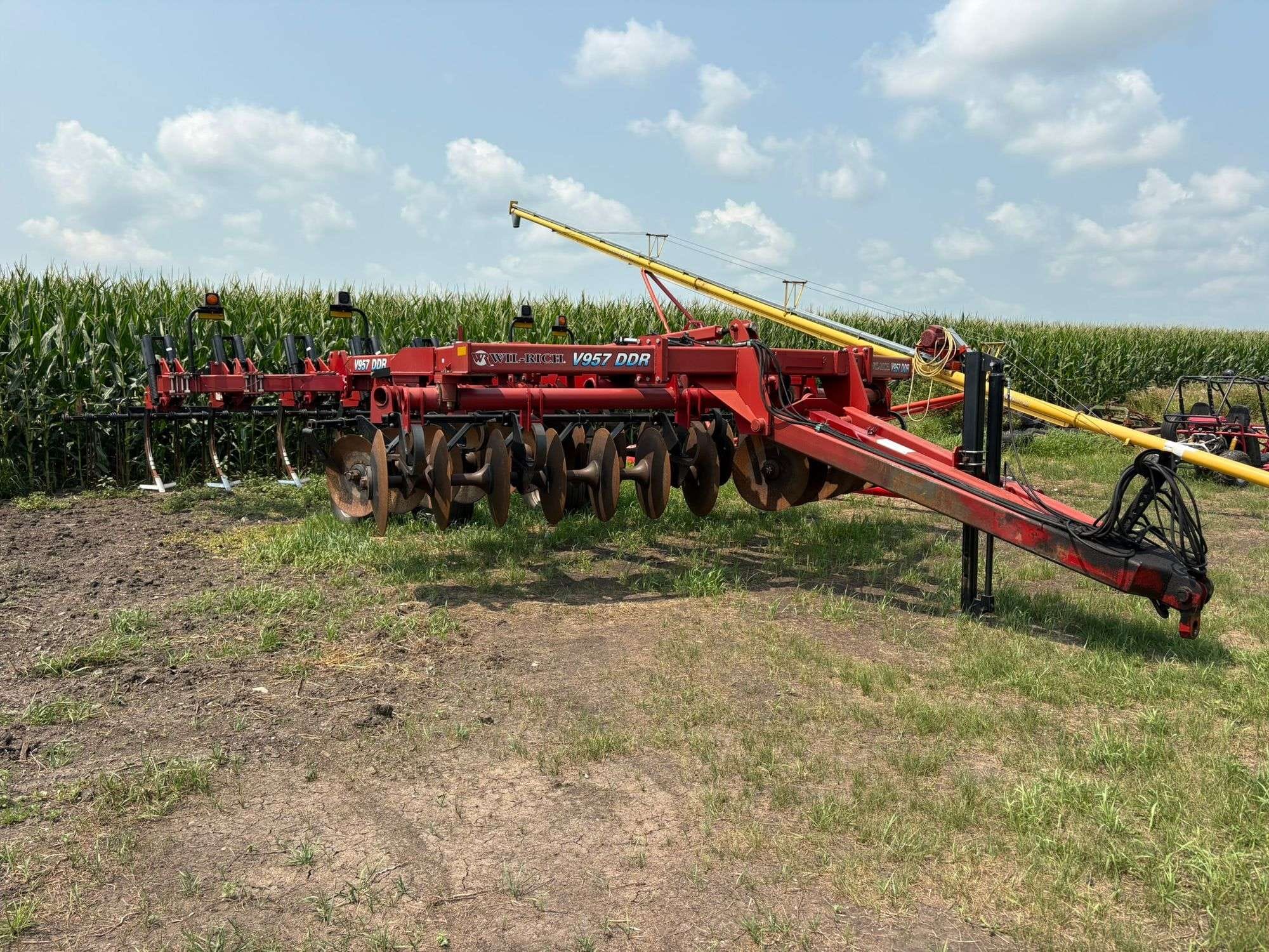 Wil-Rich V957DDR Equipment Image0