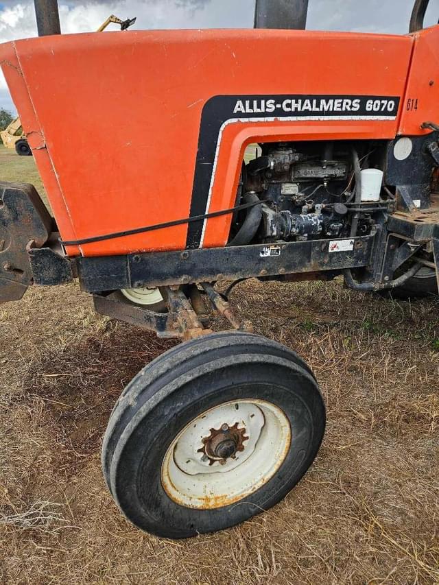 Image of Allis Chalmers 6070 equipment image 3