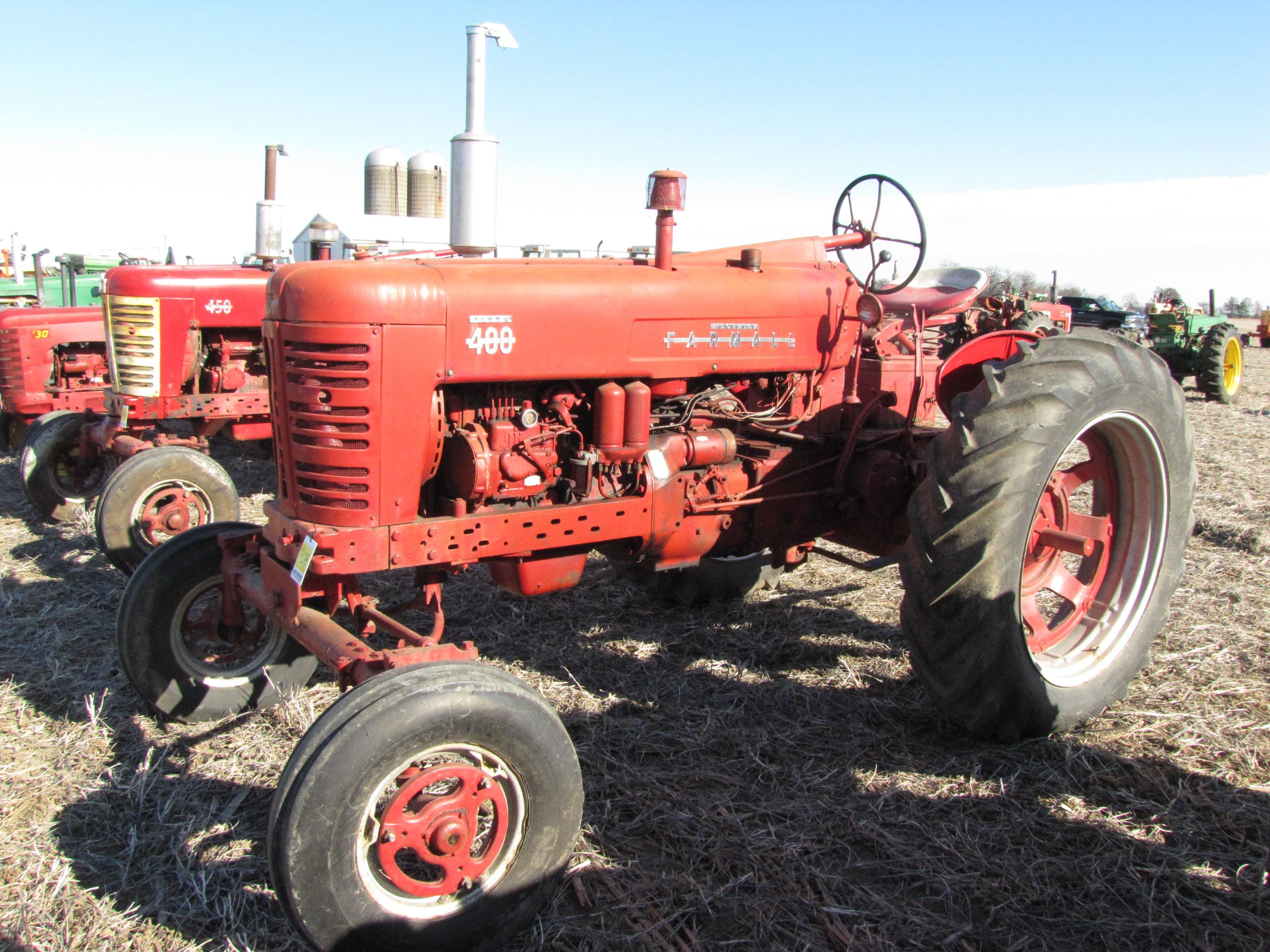Main image Farmall 400