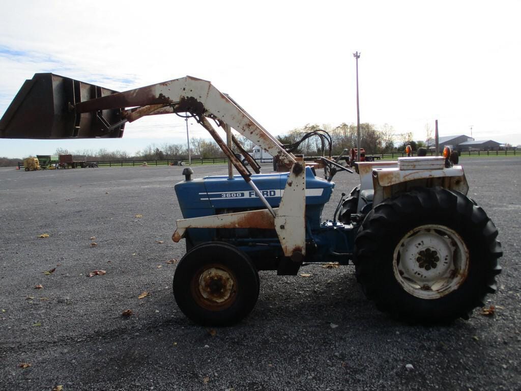 Main image Ford 3600