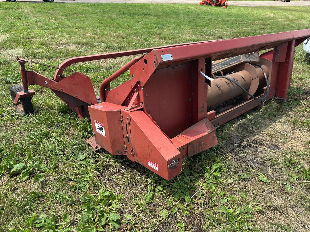 Image of International Harvester 810 Primary image