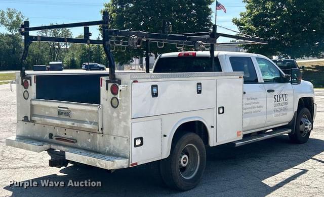 Image of Chevrolet 3500HD equipment image 4