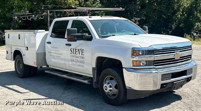 Image of Chevrolet 3500HD equipment image 2