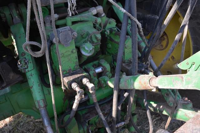 Image of John Deere 4450 equipment image 2