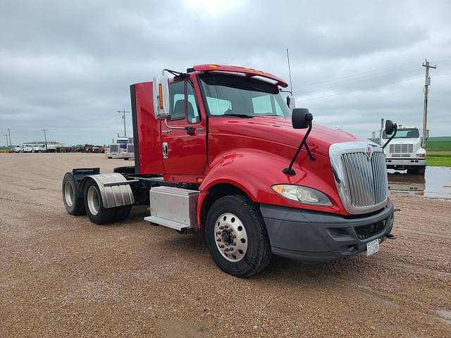 Image of International Prostar Plus equipment image 1
