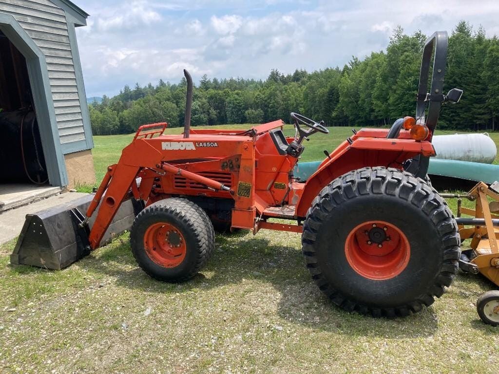 Main image Kubota L3650