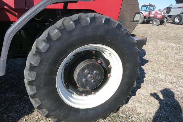 Image of Case IH MX240 equipment image 3