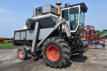 Main image Gleaner L2