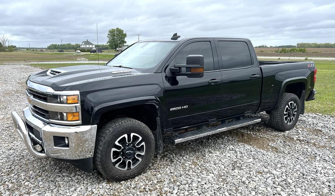 Image of Chevrolet 2500HD Primary image