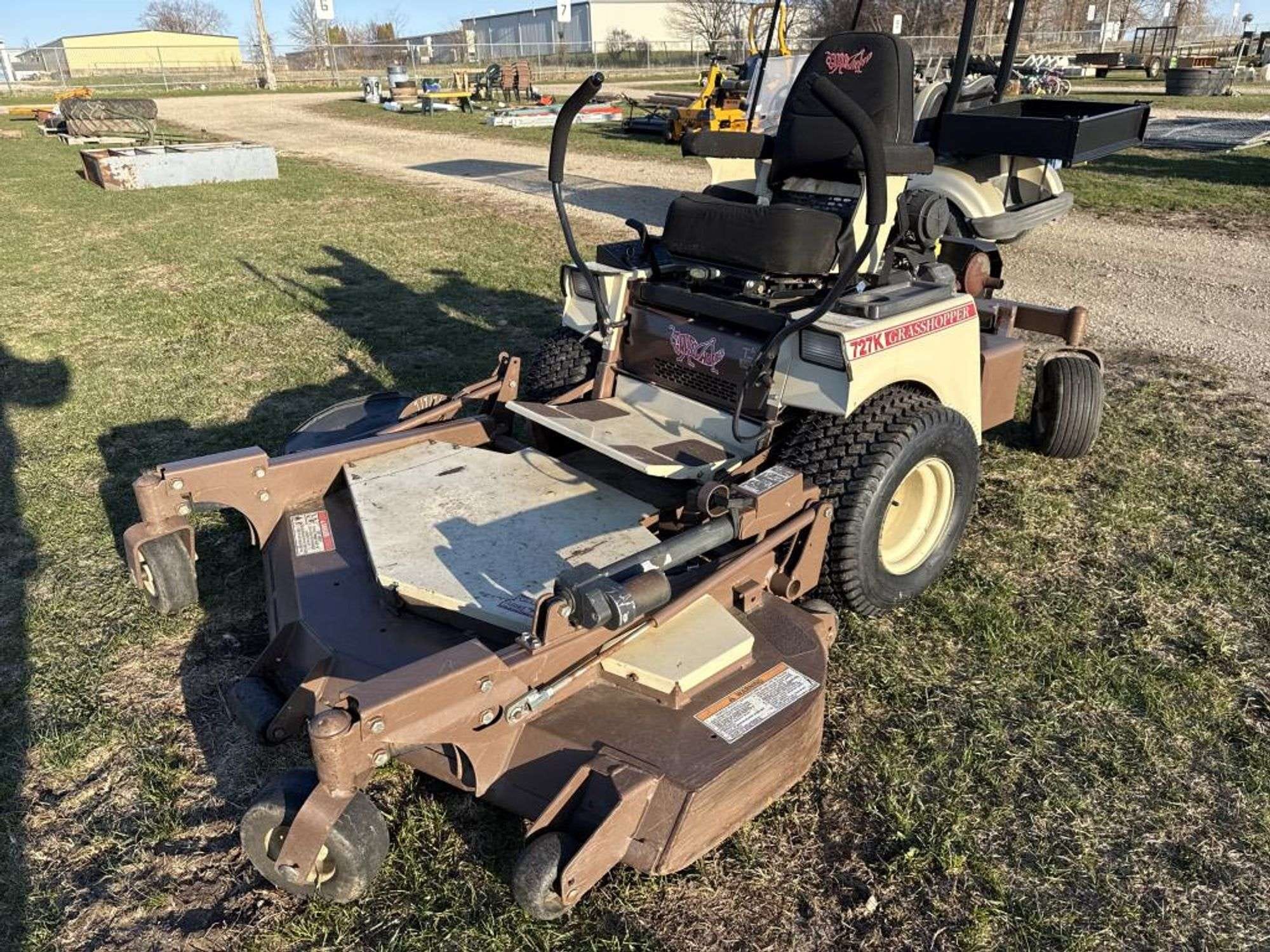 Grasshopper 727K Equipment Image0