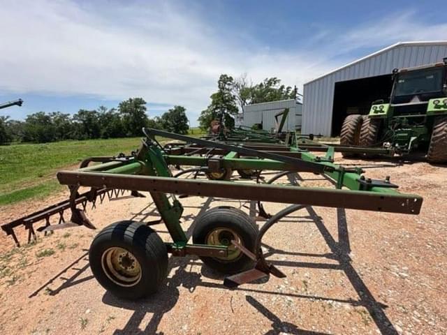 Image of John Deere 610 equipment image 4