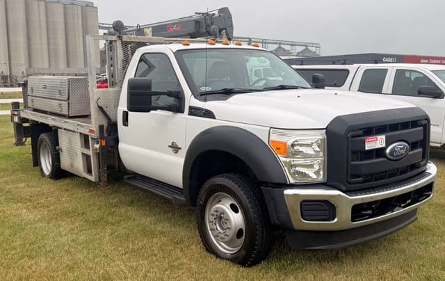 Image of Ford F-550 equipment image 2