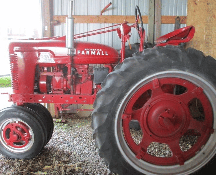 Main image Farmall Super B-TA