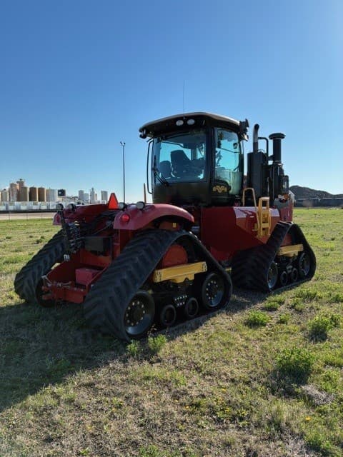 Image of Versatile 610DT equipment image 4
