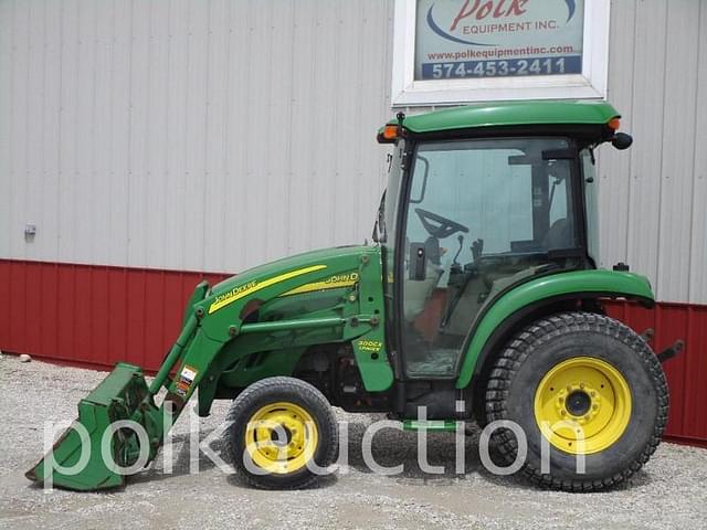 Image of John Deere 3520 equipment image 2