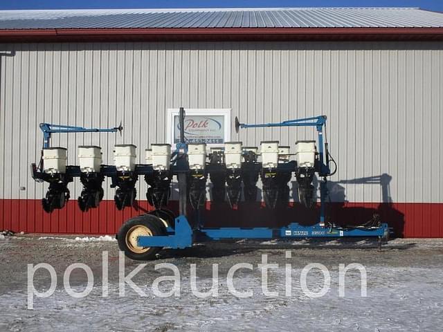 Image of Kinze 3500 equipment image 1