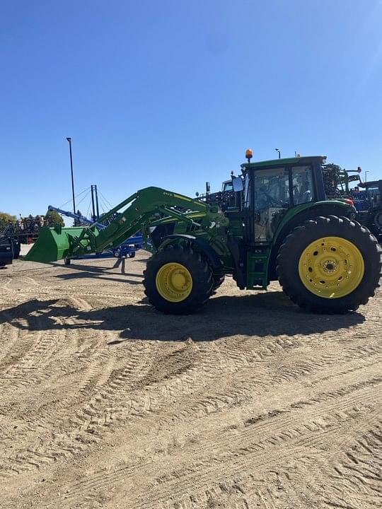 Image of John Deere 6155M equipment image 3