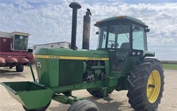 Main image John Deere 4430