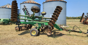 Main image John Deere 630