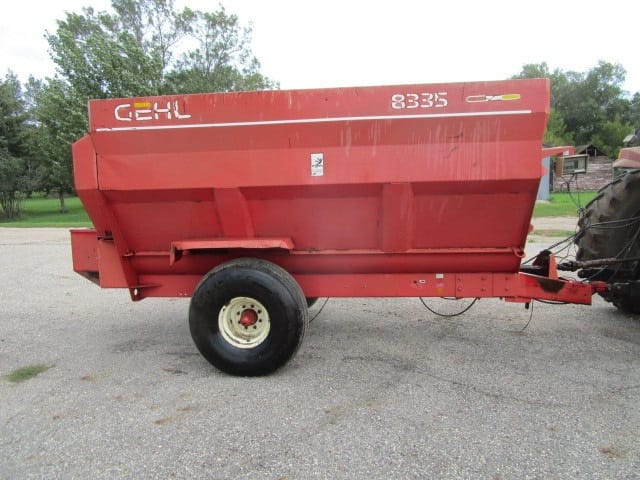 Main image Gehl 8335