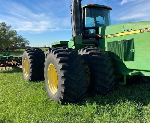 Main image John Deere 8960