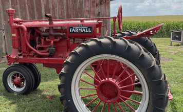 Main image Farmall F-20