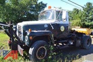 Main image Ford L8000