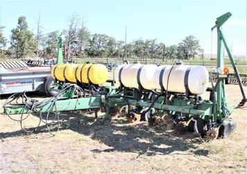 Main image John Deere 7200