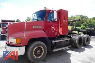 Main image Mack CH613