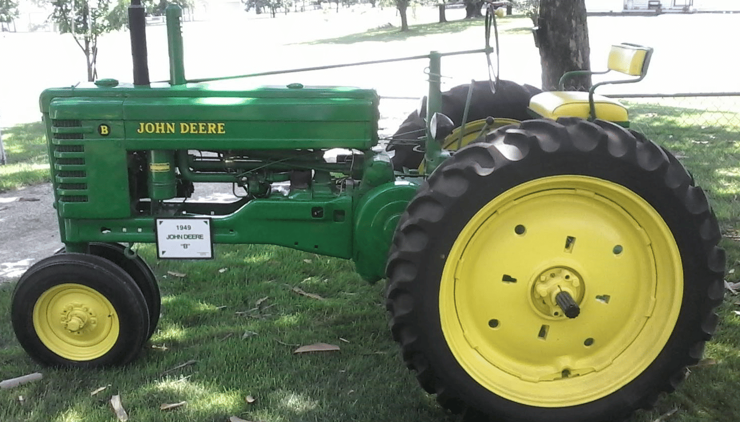 Main image John Deere B