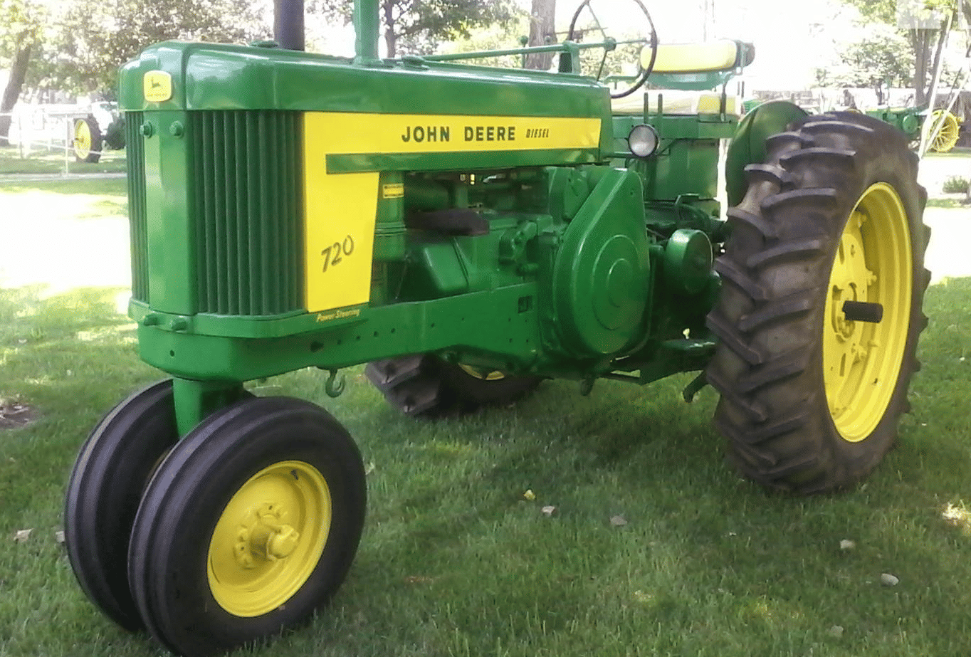 Main image John Deere 720