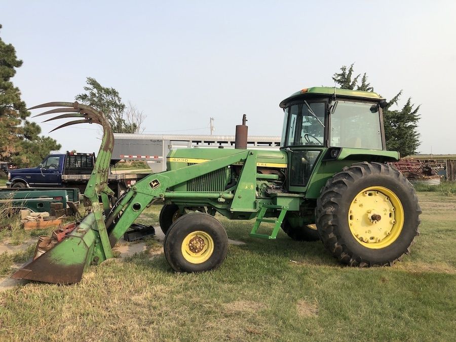 Main image John Deere 4230
