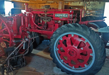 Main image Farmall F-20