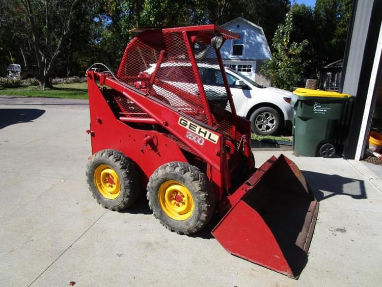 Gehl 2500 Construction Skid Steers for Sale Tractor Zoom