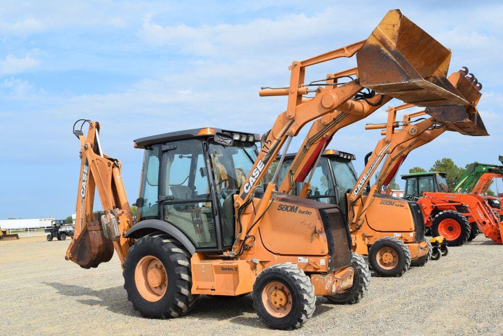 Main image Case 580M