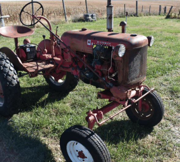 Main image Farmall Cub