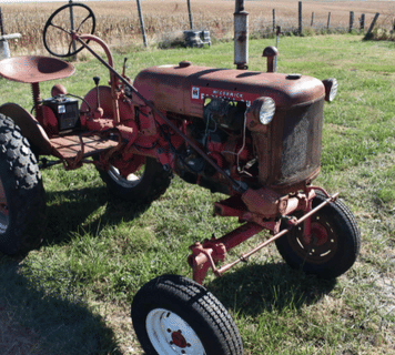 Main image Farmall Cub