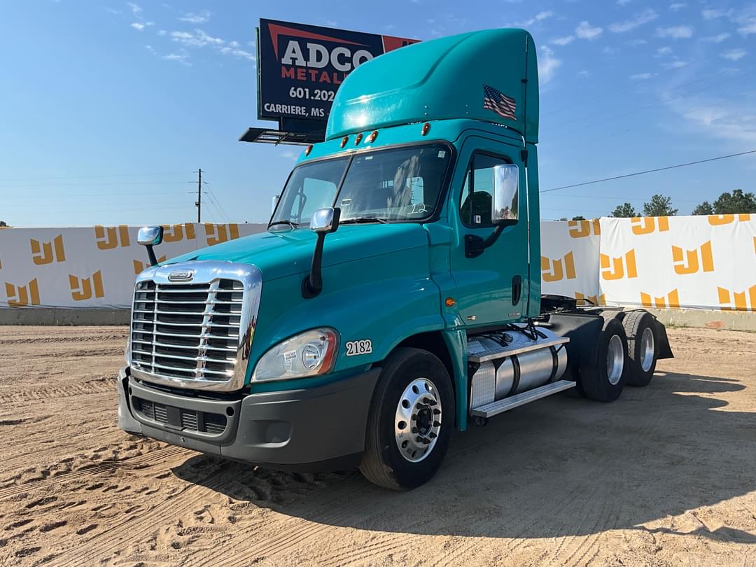 Image of Freightliner Cascadia Primary image