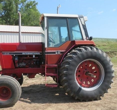 Main image International Harvester 1586