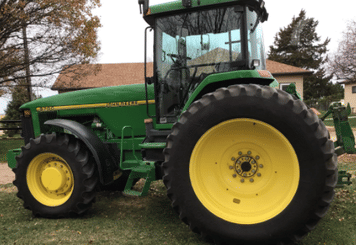 Main image John Deere 8200