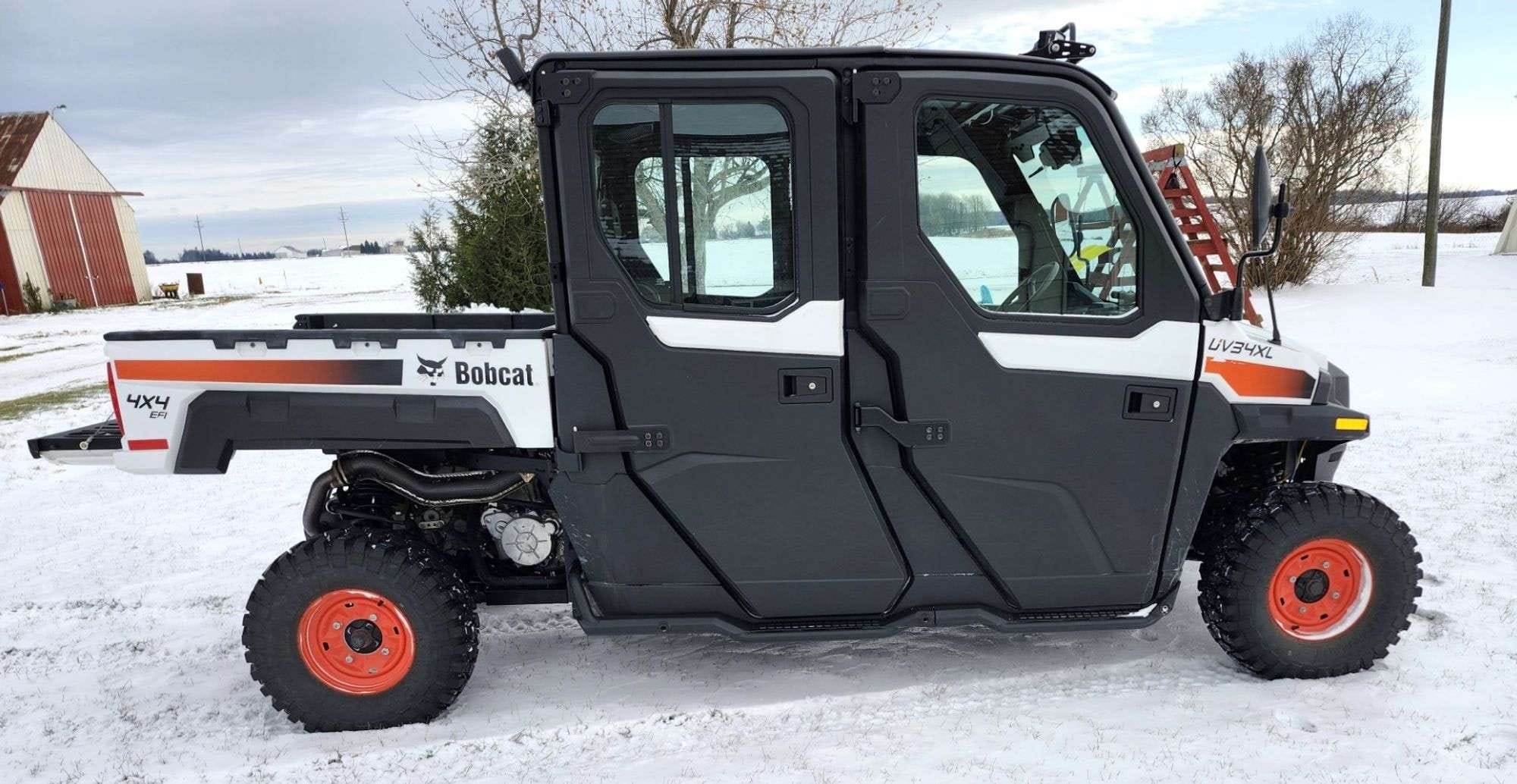 2021 Bobcat UV34XL Equipment Image0
