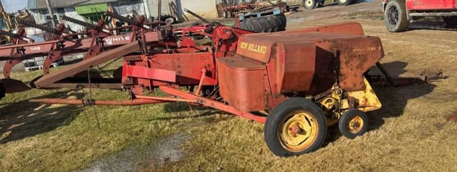 Image of New Holland 268 equipment image 1