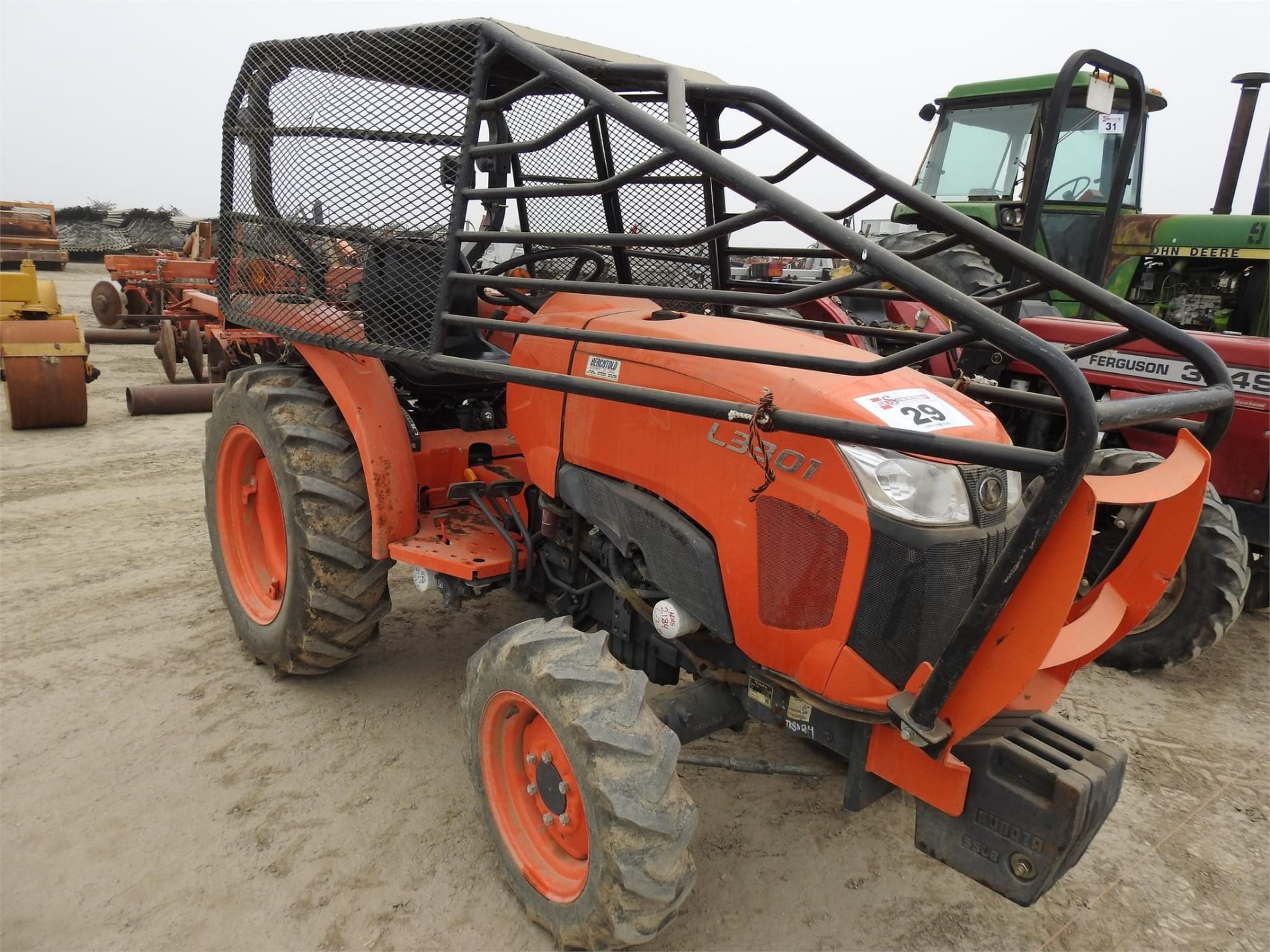 Main image Kubota L3301