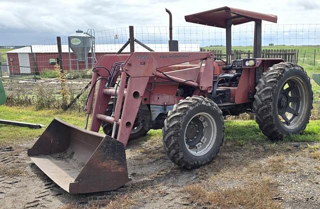 Image of Case IH 885 equipment image 1