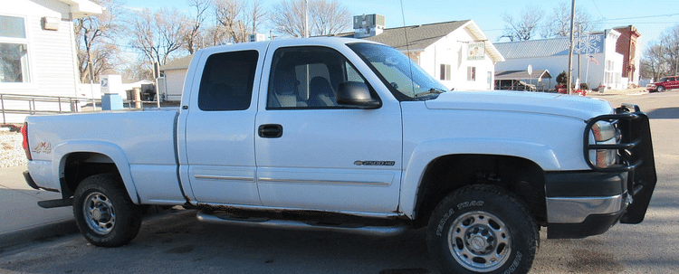 Sold 2007 Chevrolet 2500hd Other Equipment Vehicles Tractor Zoom